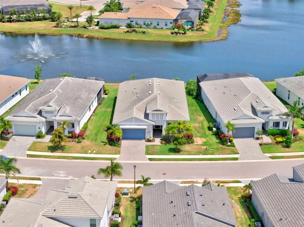 8154 Redonda Loop Lakewood Ranch FL 34202