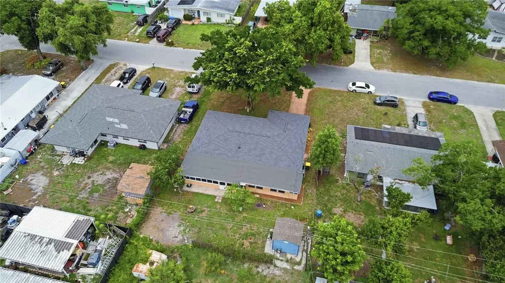330 Crosby Court Sarasota FL 34237