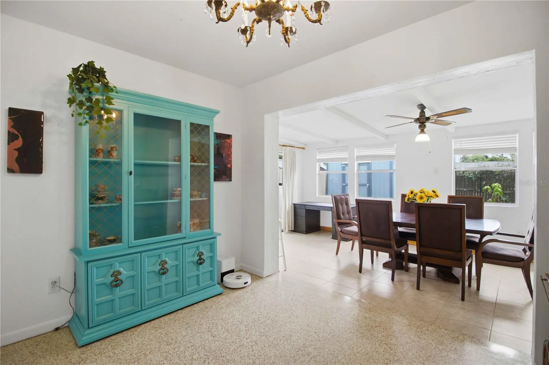 330 Crosby Court Sarasota FL 34237