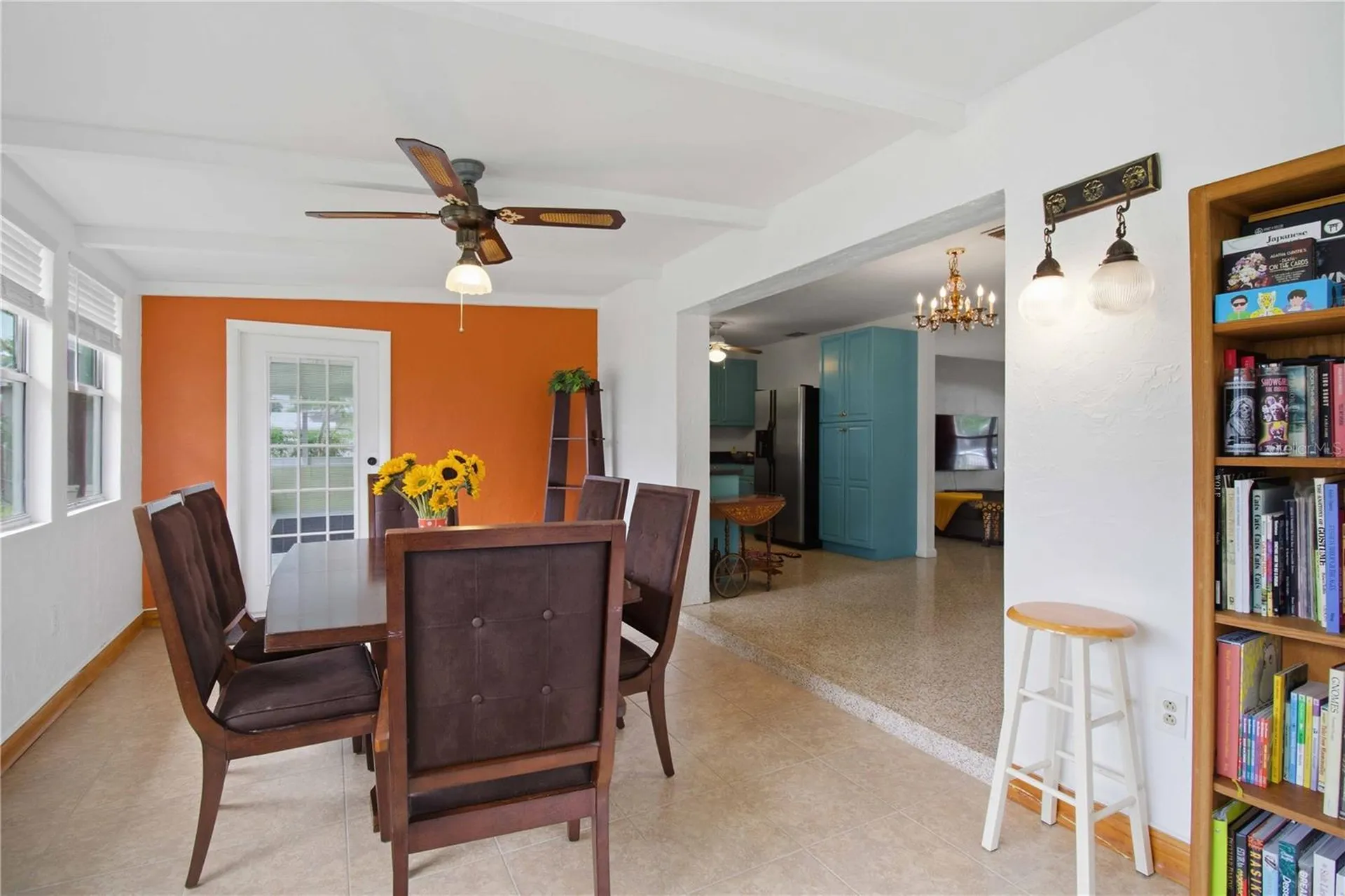 330 Crosby Court Sarasota FL 34237