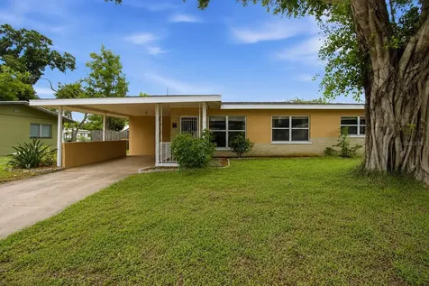 330 Crosby Court Sarasota FL 34237