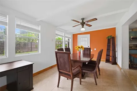 330 Crosby Court Sarasota FL 34237