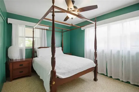 330 Crosby Court Sarasota FL 34237