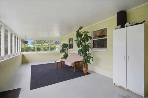 330 Crosby Court Sarasota FL 34237