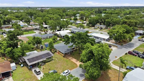 330 Crosby Court Sarasota FL 34237