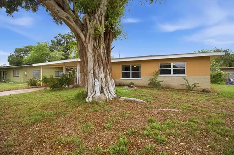 330 Crosby Court Sarasota FL 34237