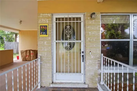 330 Crosby Court Sarasota FL 34237