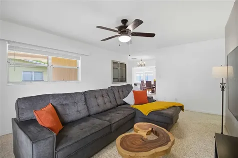 330 Crosby Court Sarasota FL 34237