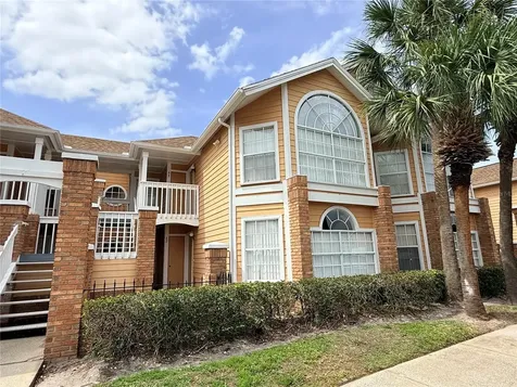 2490 Sweetwater Club Circle Kissimmee FL 34746
