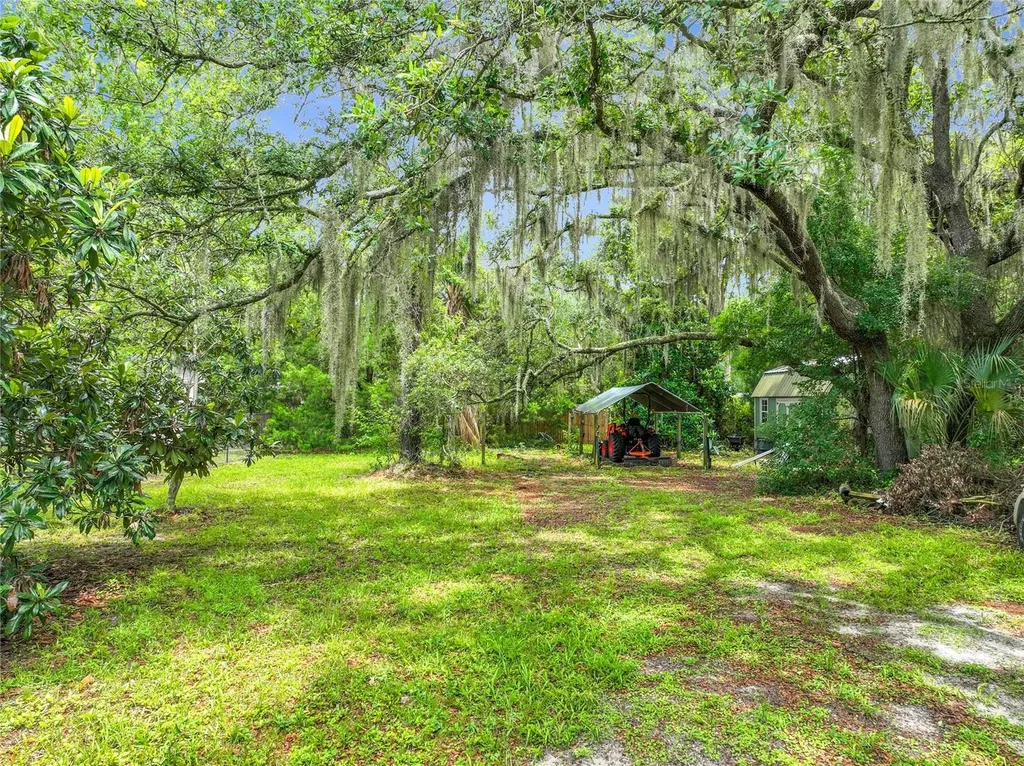 175 N Summit Avenue Lake Helen FL 32744
