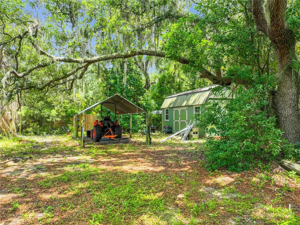 175 N Summit Avenue Lake Helen FL 32744