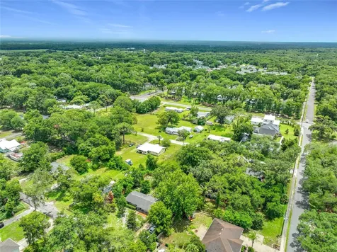 175 N Summit Avenue Lake Helen FL 32744