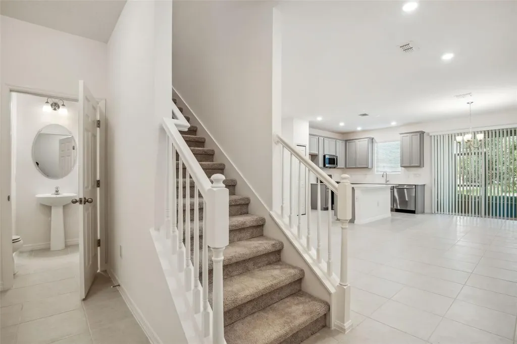 5756 Spotted Harrier Way Lithia FL 33547