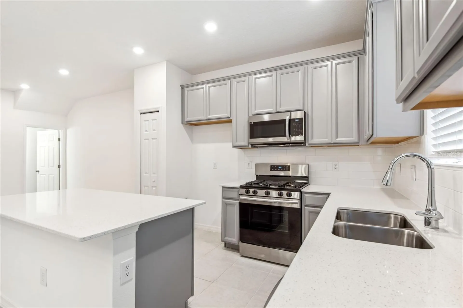 5756 Spotted Harrier Way Lithia FL 33547