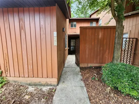 823 SW 58th Terrace Gainesville FL 32607