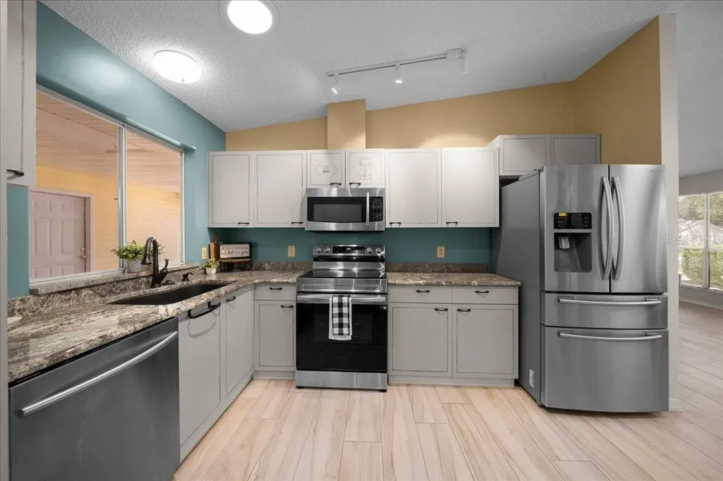 1133 Del Toro Drive Lady Lake FL 32159