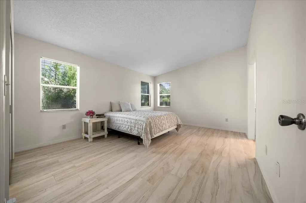 1133 Del Toro Drive Lady Lake FL 32159