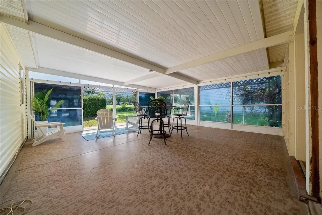 1133 Del Toro Drive Lady Lake FL 32159