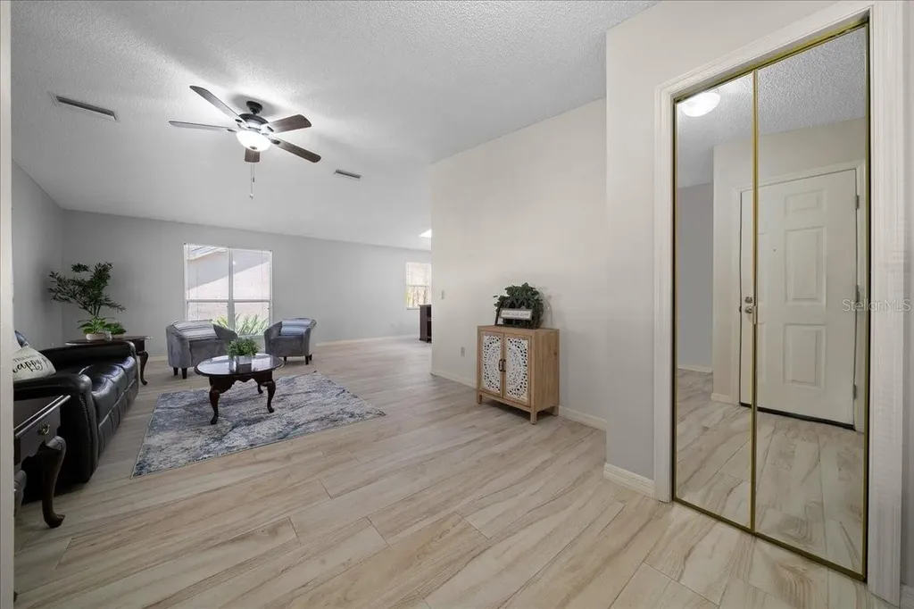 1133 Del Toro Drive Lady Lake FL 32159