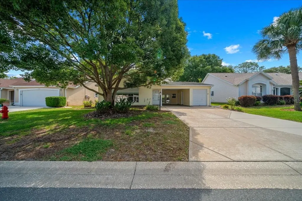 1133 Del Toro Drive Lady Lake FL 32159