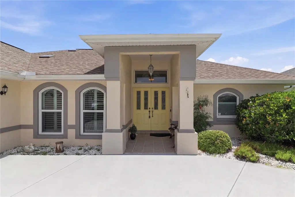 13 College Court Palm Coast FL 32137