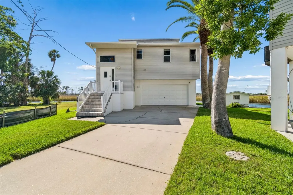 5247 Tropical Point Weeki Wachee FL 34607