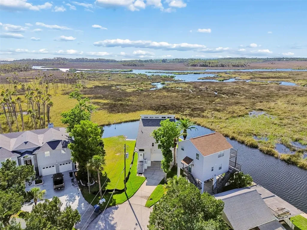 5247 Tropical Point Weeki Wachee FL 34607
