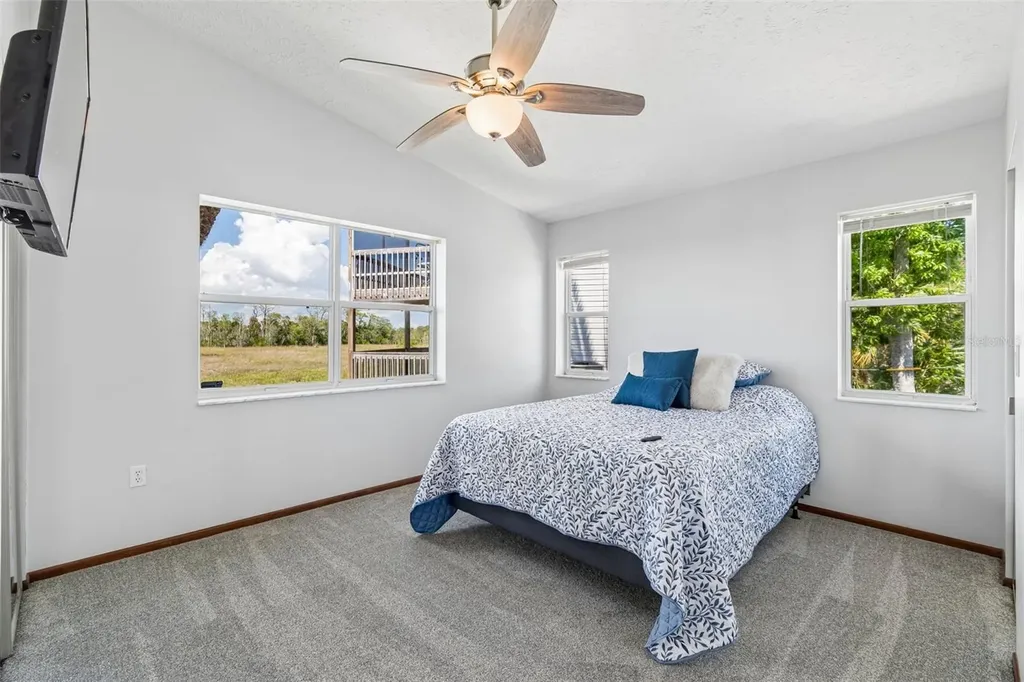 5247 Tropical Point Weeki Wachee FL 34607