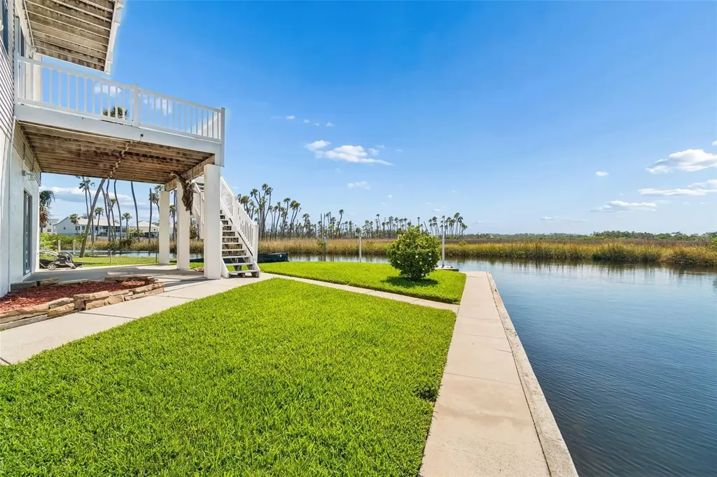 5247 Tropical Point Weeki Wachee FL 34607