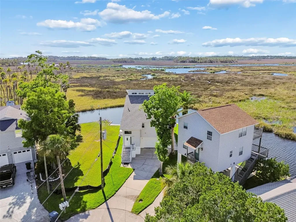 5247 Tropical Point Weeki Wachee FL 34607