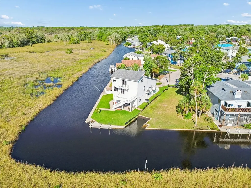 5247 Tropical Point Weeki Wachee FL 34607