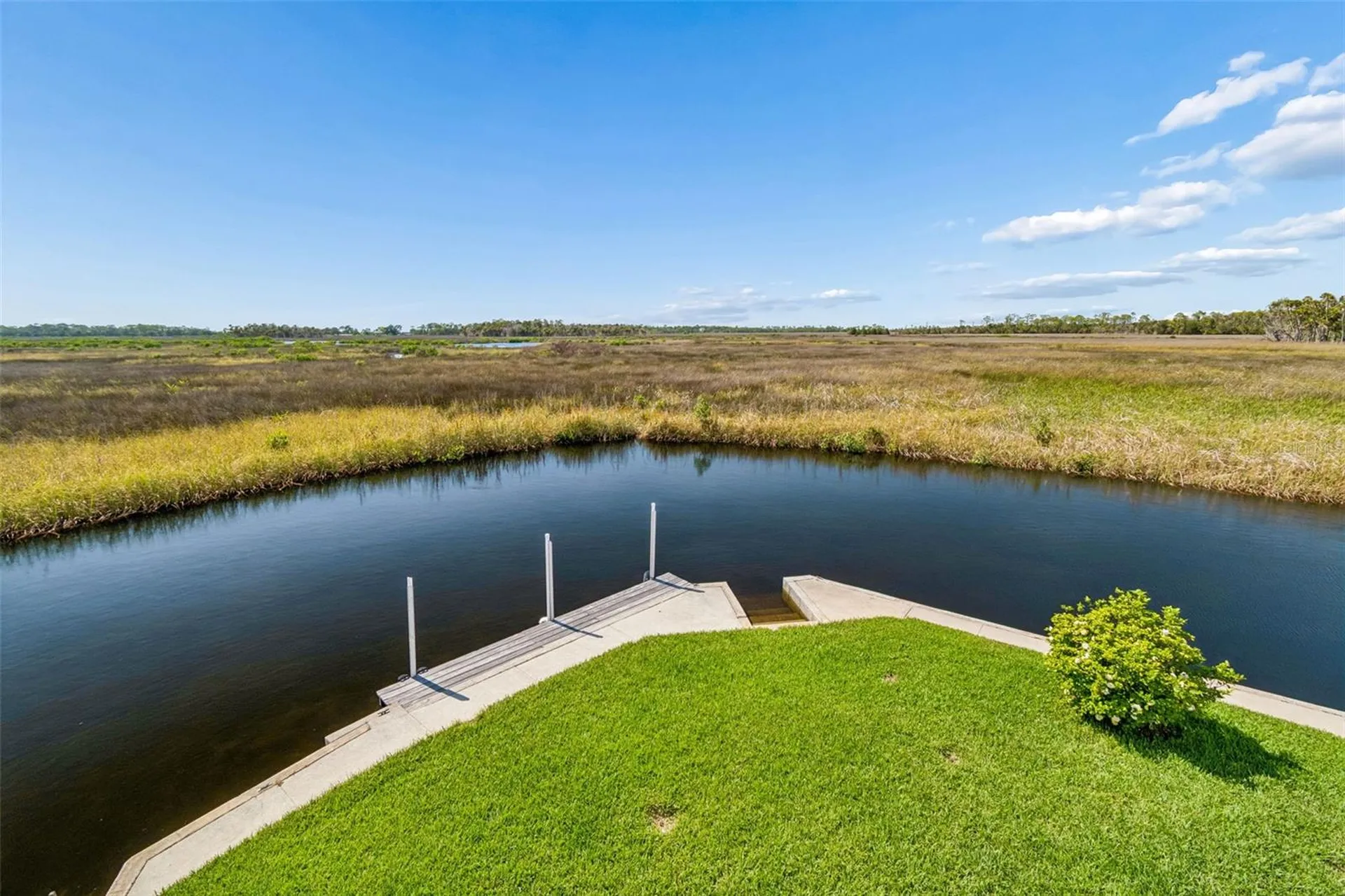 5247 Tropical Point Weeki Wachee FL 34607