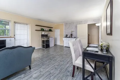 11 S University Circle Deland FL 32724