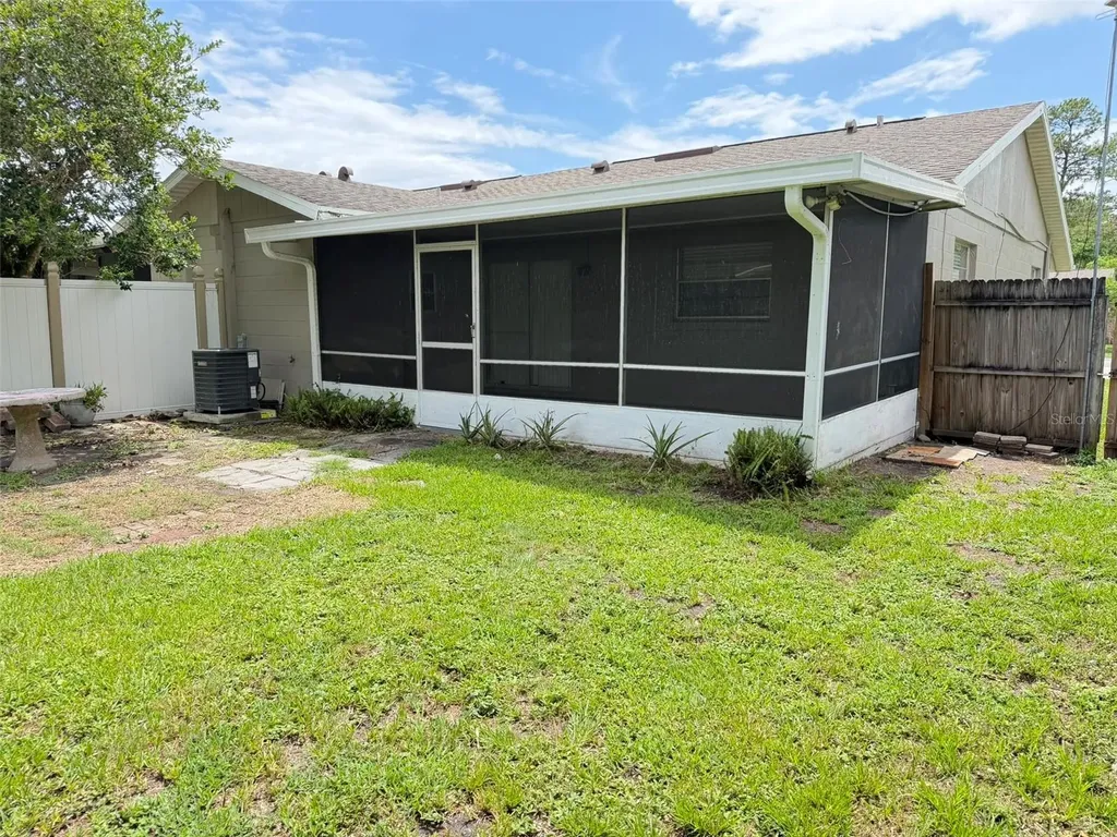 729 Hummingbird Lane Orlando FL 32825