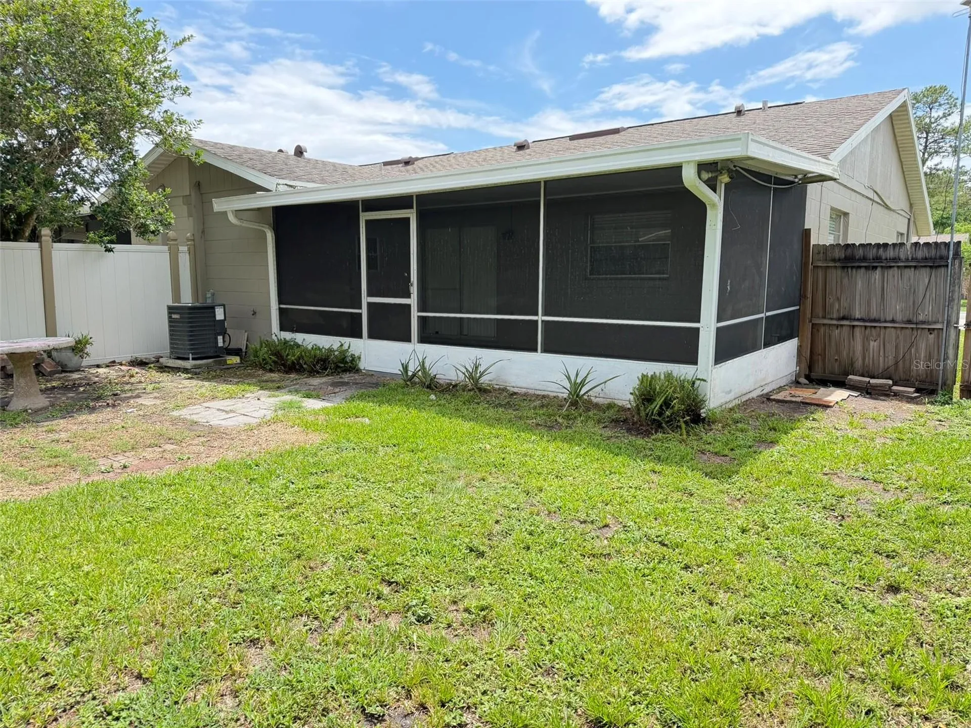 729 Hummingbird Lane Orlando FL 32825