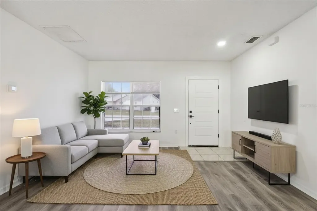 931 Van Loon Court Kissimmee FL 34758