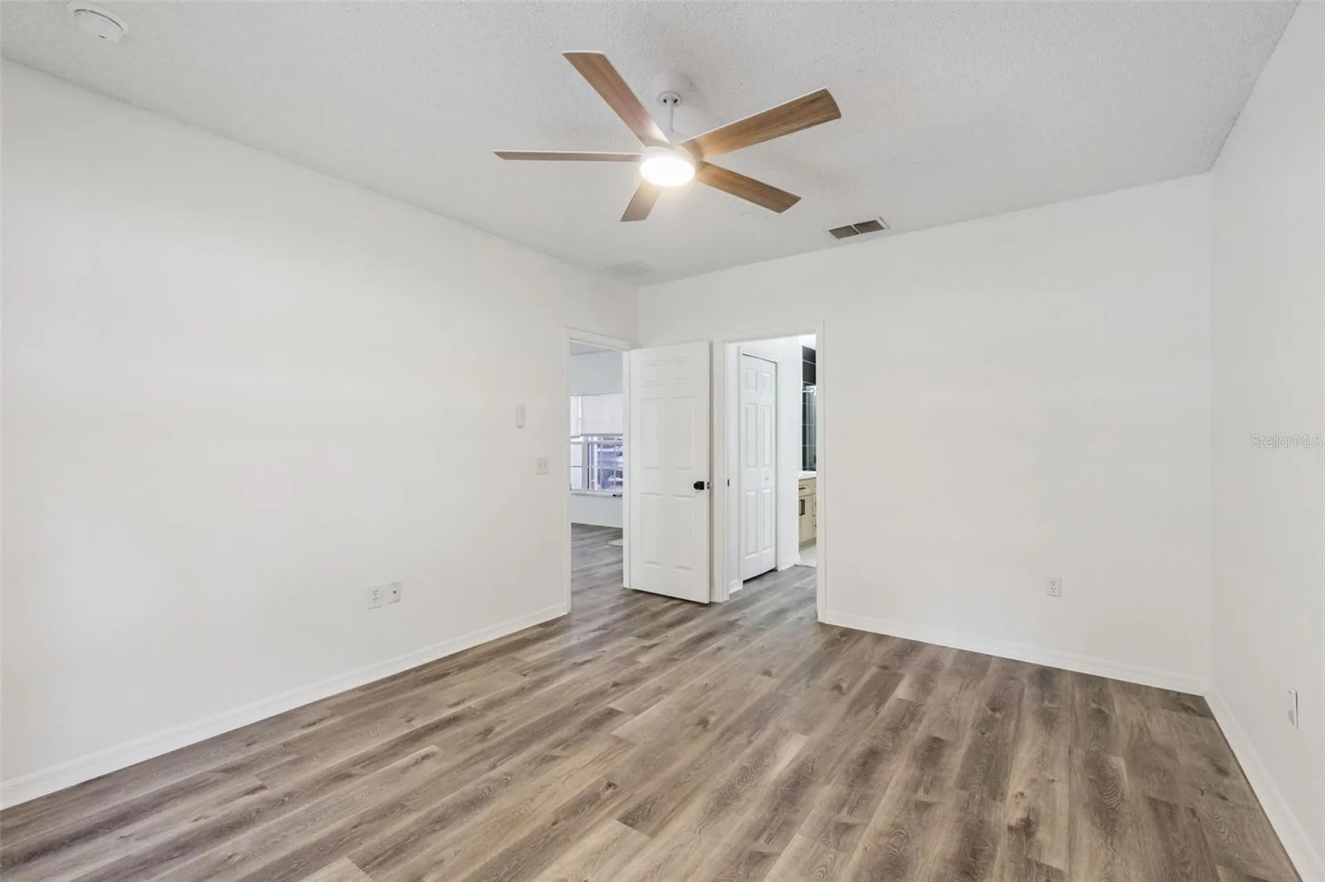 931 Van Loon Court Kissimmee FL 34758