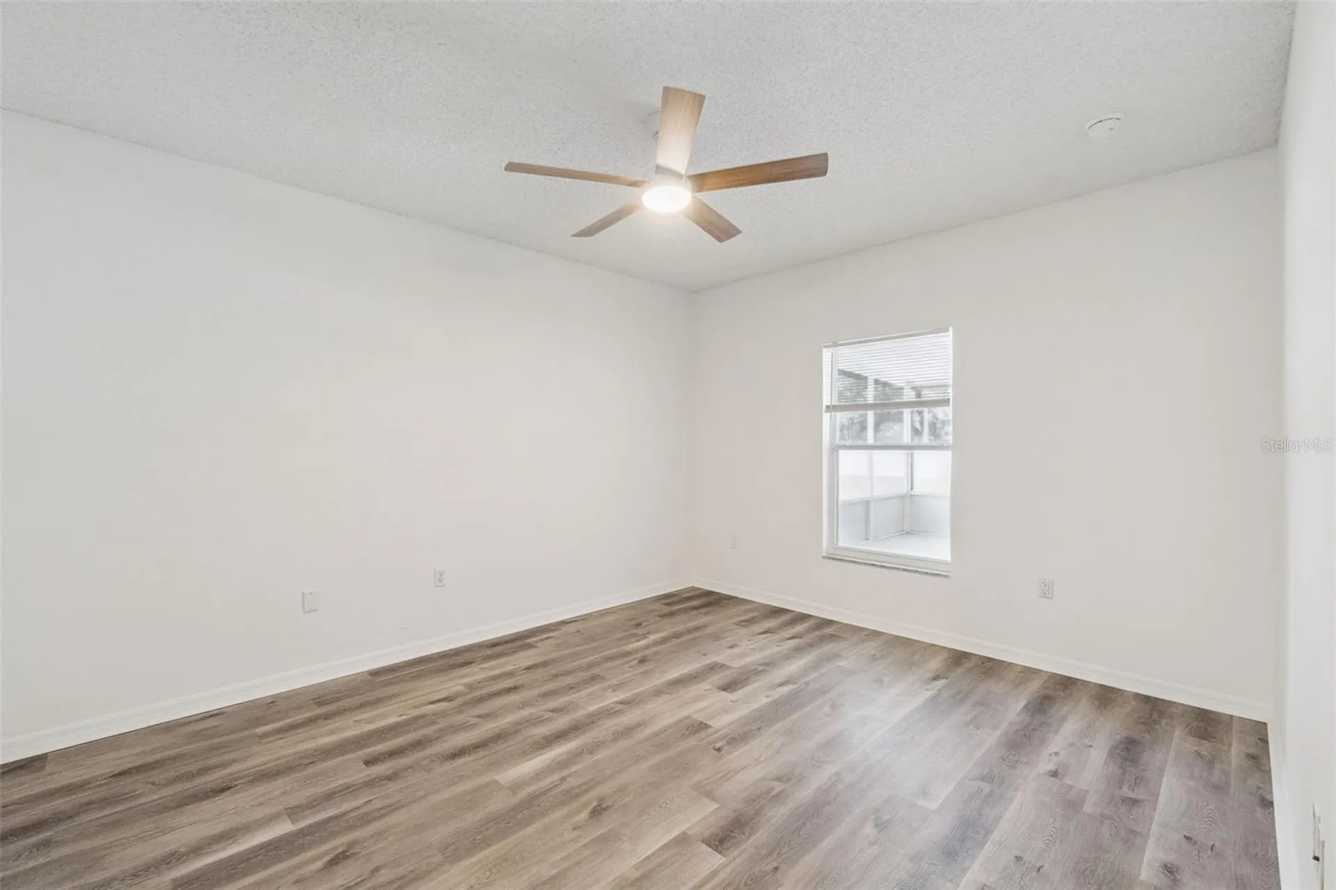 931 Van Loon Court Kissimmee FL 34758