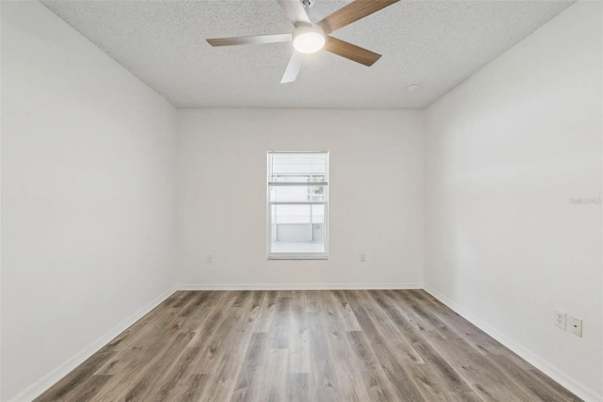 931 Van Loon Court Kissimmee FL 34758