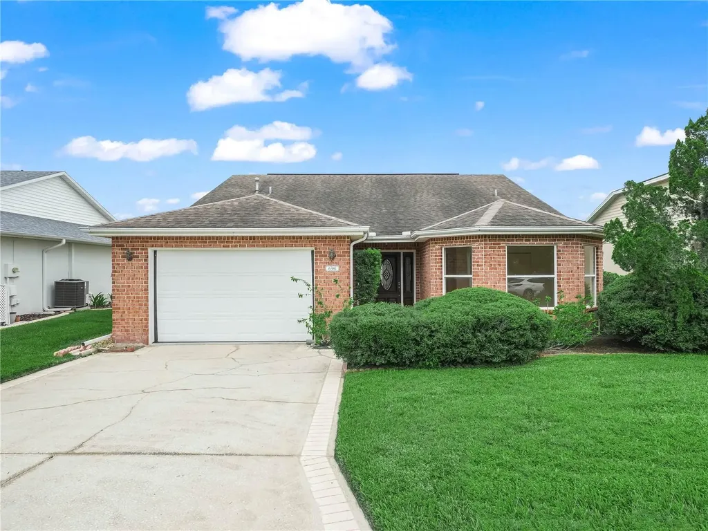 6341 Silver Lakes Drive W Lakeland FL 33810