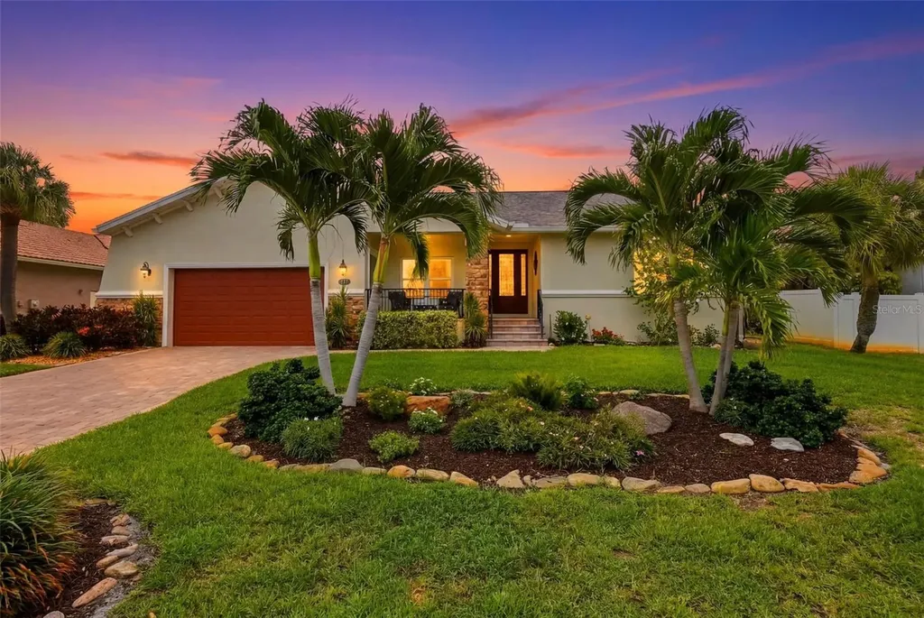 661 7th Avenue N Tierra Verde FL 33715