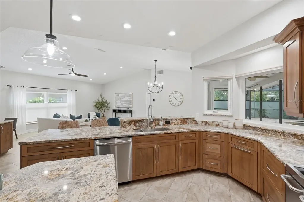 661 7th Avenue N Tierra Verde FL 33715