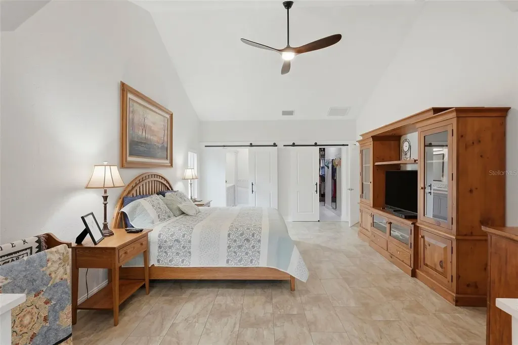 661 7th Avenue N Tierra Verde FL 33715