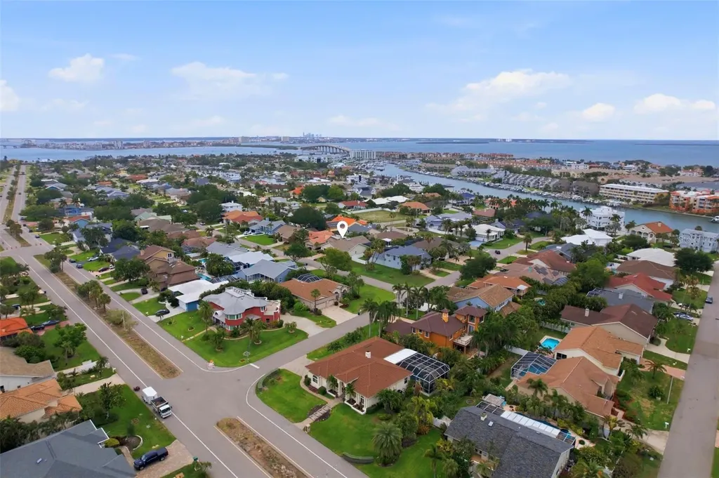 661 7th Avenue N Tierra Verde FL 33715