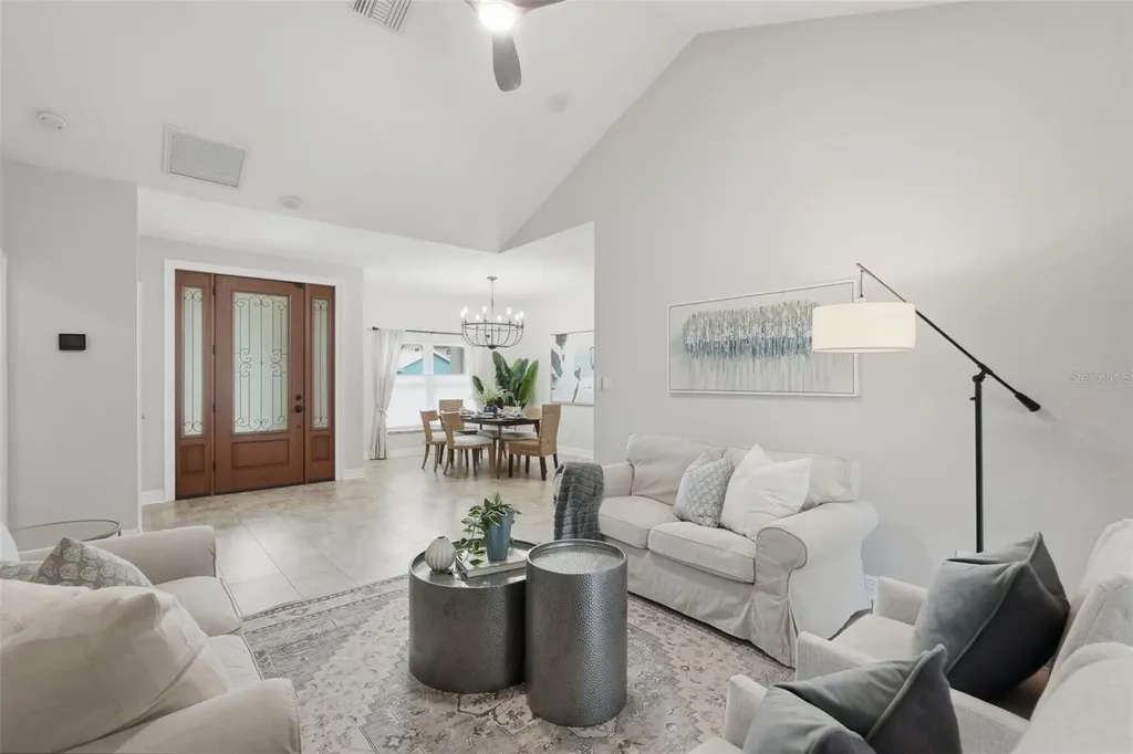 661 7th Avenue N Tierra Verde FL 33715