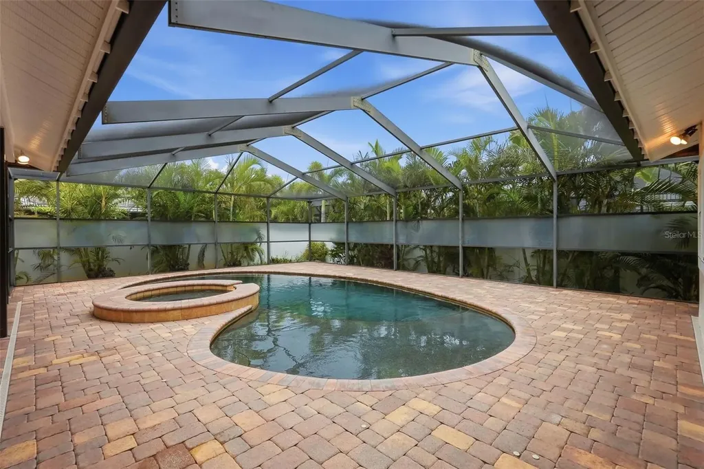 661 7th Avenue N Tierra Verde FL 33715