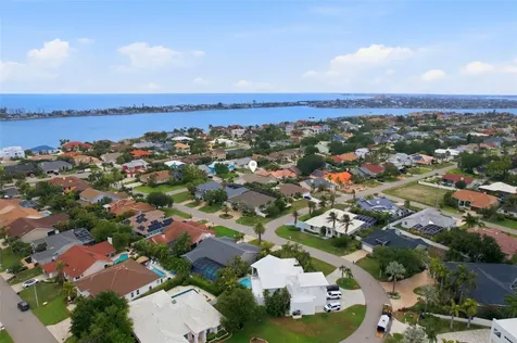661 7th Avenue N Tierra Verde FL 33715