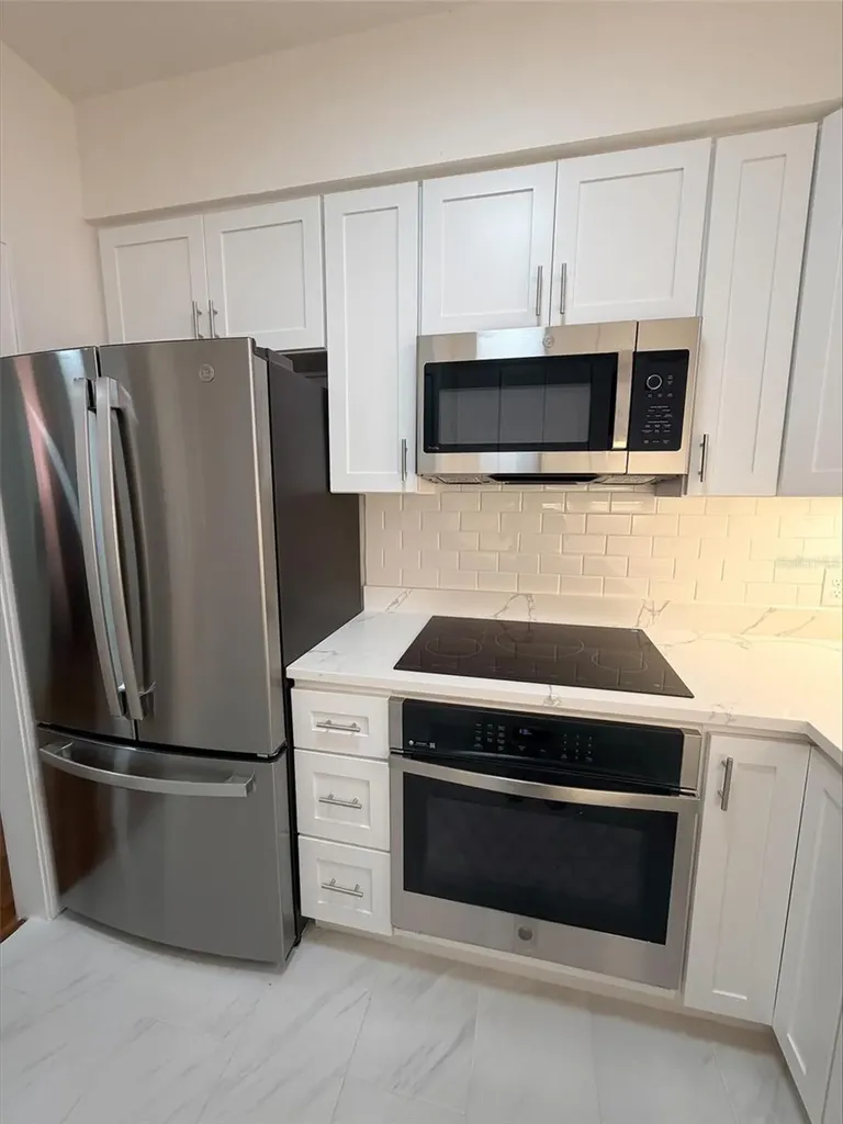 1221 N Palm Avenue Sarasota FL 34236