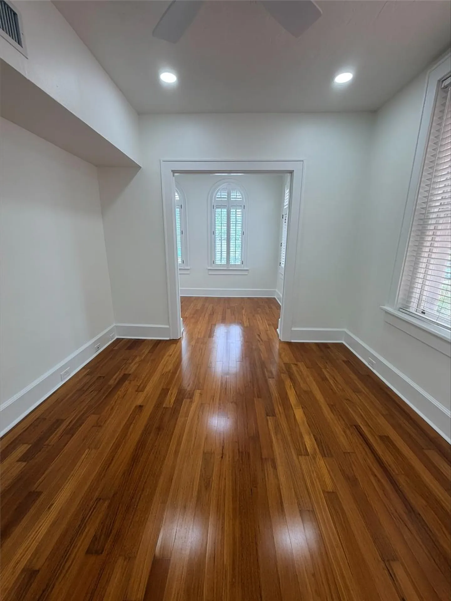 1221 N Palm Avenue Sarasota FL 34236