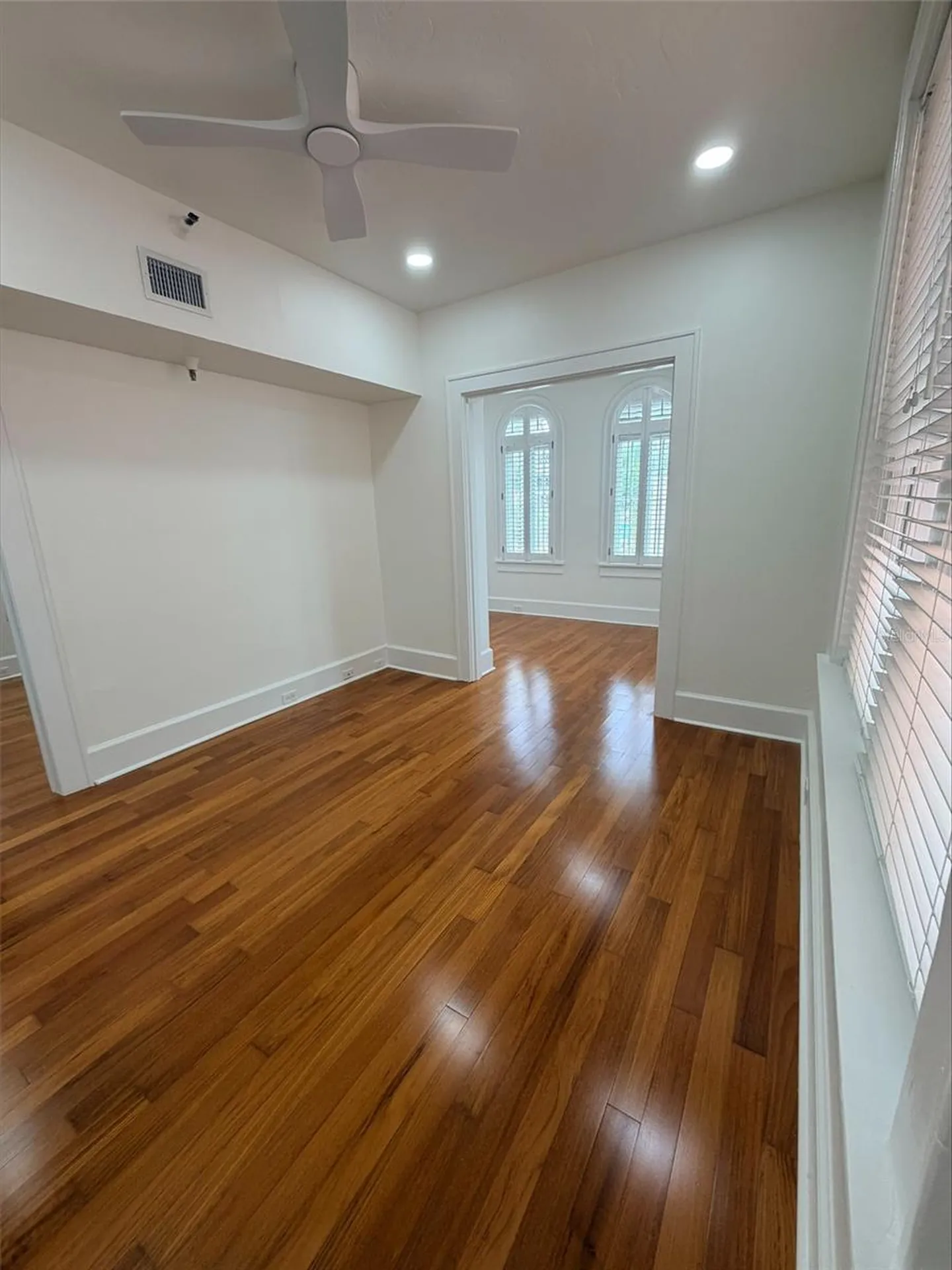 1221 N Palm Avenue Sarasota FL 34236